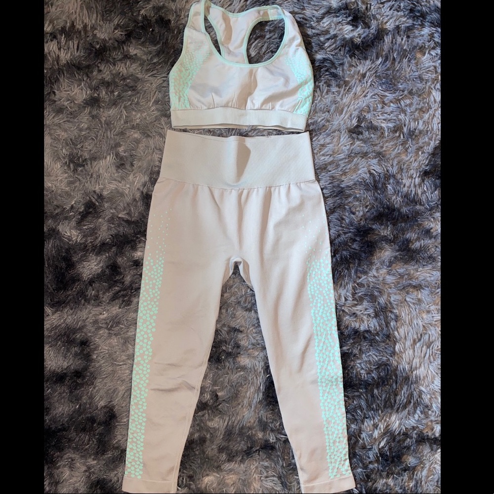 matching althletic set